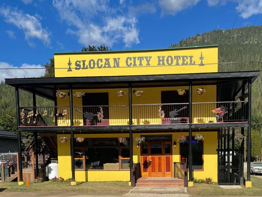 Slocan City Hotel